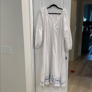 Lake floral, embroidered puff sleeve cotton dress